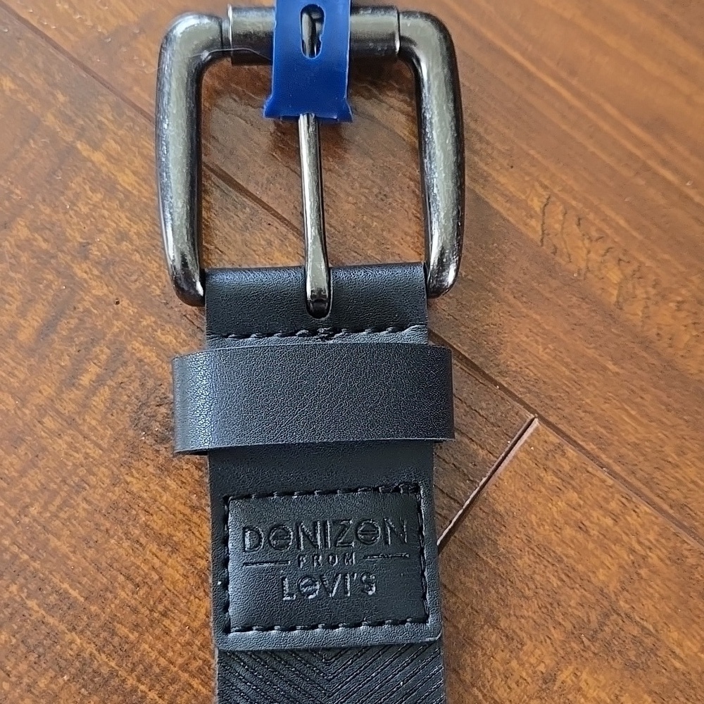 Levi's Black Men's Belt - Picture 3 of 7